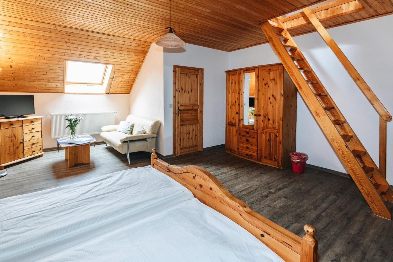 Landgasthof Zur Wildbahn Burg  Extérieur photo
